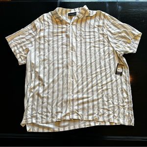 NWT No Boundaries 3XL XXXL Creamy White Black Stripes Vacation Button Down Shirt